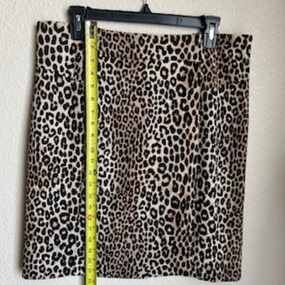 Michael Kors Classic Cheetah Print Pencil Skirt - Picture 3 of 4